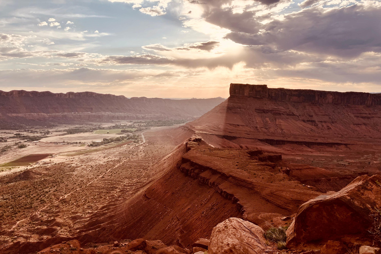 Moab: Custom Desert Hiking and Archaeology Adventure