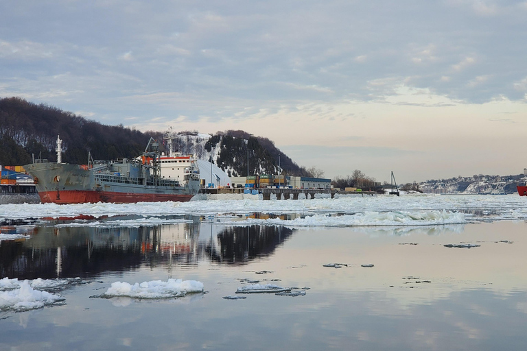 Ciudad de Quebec: Canoa sobre hielo con chocolate caliente y sauna