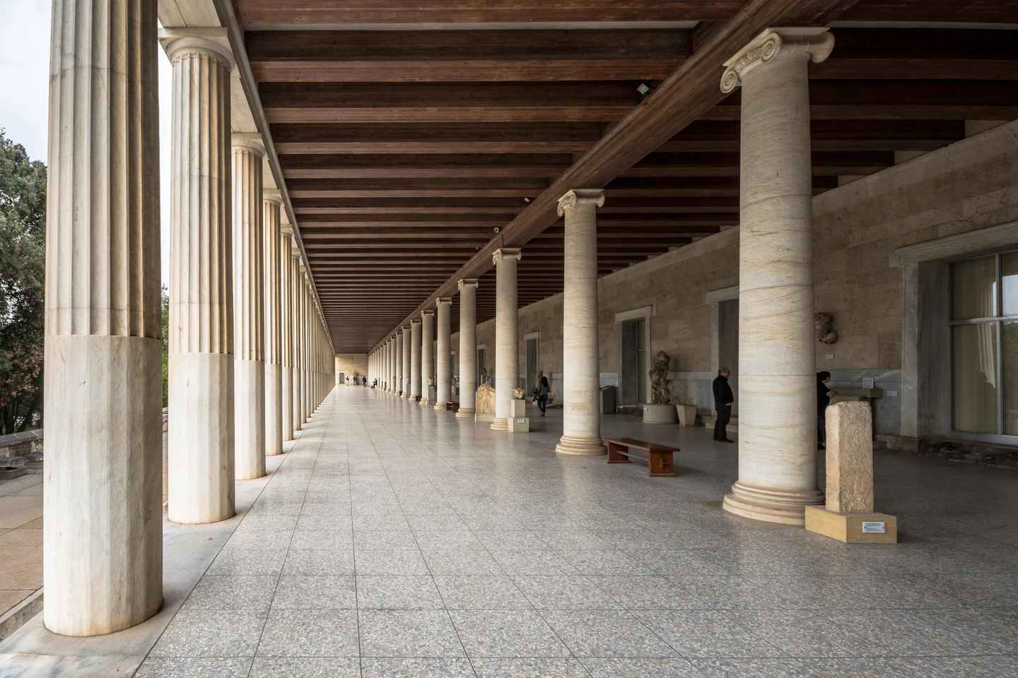 Ancient Agora: Audiovisual self-guided tour with 3D models