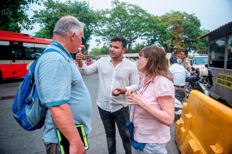 Excursão a pé pela antiga Mumbai, pela gastronomia e pelo património