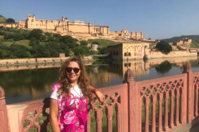 Jaipur : Full day Jaipur City Tour and Drop Delhi Include : Car + Guide + Entrances