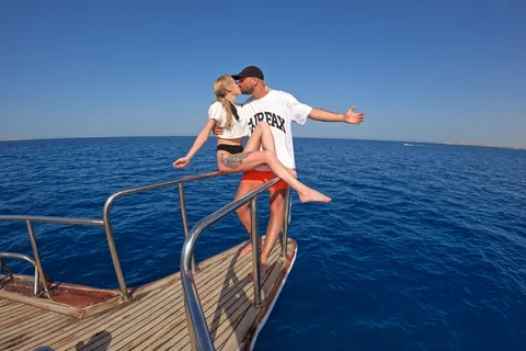 Hurghada : île d'Orange Bay avec petit-déjeuner, déjeuner et sports nautiques