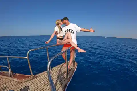 Hurghada: Orange Bay Island with breakfast, lunch & watersports