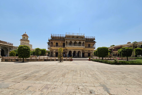 Tour panoramico privato di Jaipur in auto + guida