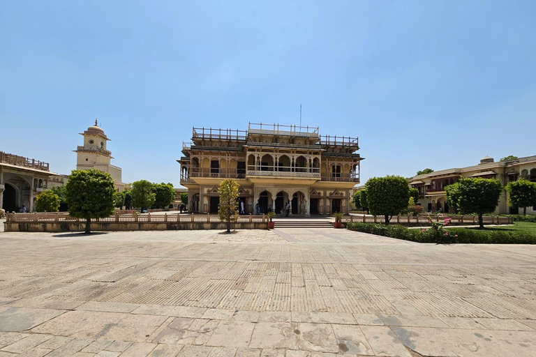 Tour panoramico privato di Jaipur in auto + guida