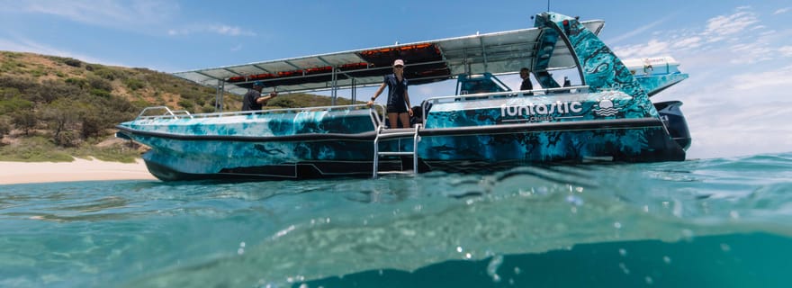 Yeppoon : excursion en bateau rapide, snorkeling et déjeuner