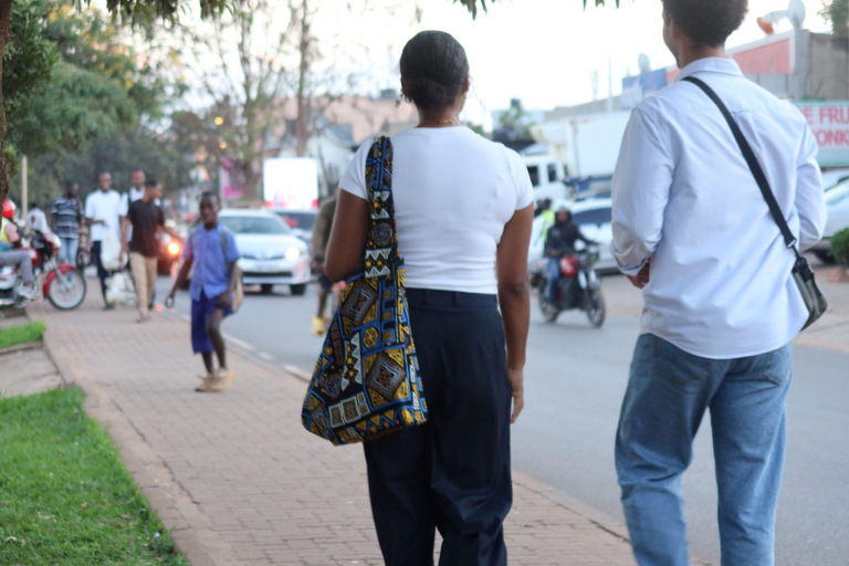 Kigali: Kimironko Market Tour and Sewing Workshop KIMONO MAKING
