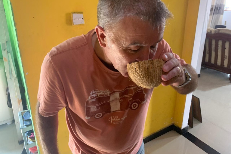 Colombo: Market Tour and Cooking Class with Meal