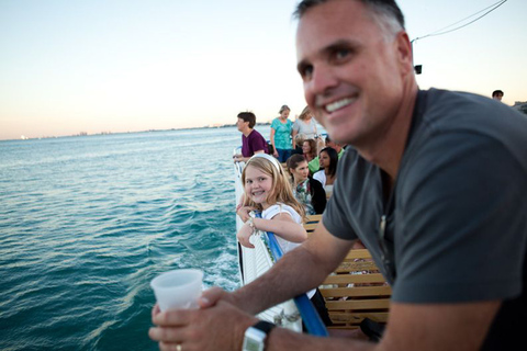 Chicago: Lake Michigan Skyline Cruise Lake Michigan Skyline Cruise in English