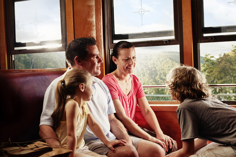 Cairns: Tour per piccoli gruppi di Kuranda attraverso la Scenic Rail e lo Skyrail