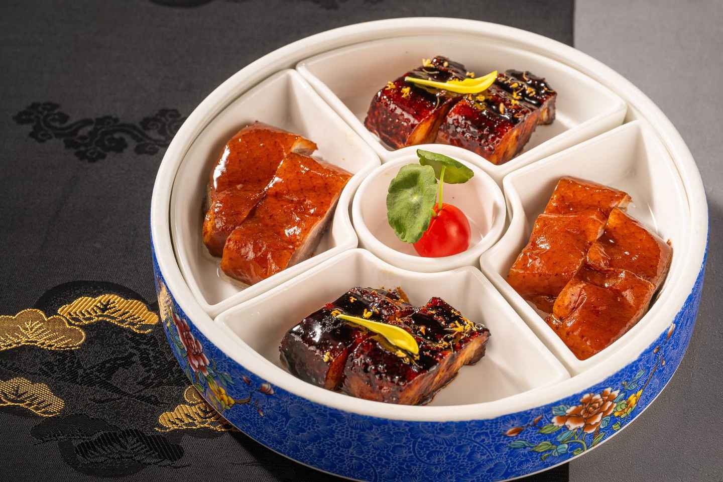 Guangzhou: Dim Sum Brunch with a Local Guide