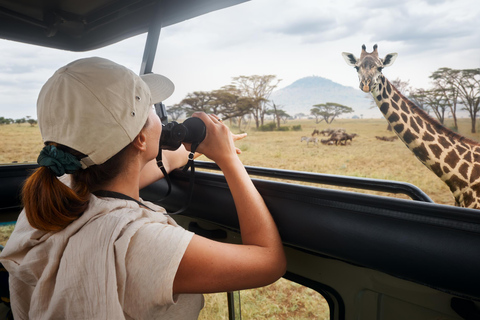 8-DAYS WILDEBEEST MIGRATION RIVER CROSSING AT SERENGETI Guided Tour