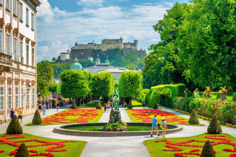 Wandeling door de oude binnenstad van Salzburg, Mozart, Mirabell-tuinen2 uur: Salzburg Oude Stad & Mirabell Tuinen Duitse Tour