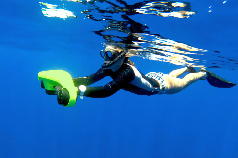 Palma de Mallorca: Private Sunrise Boat Tour & Watersports Sunrise experience + Long stop with water toys.