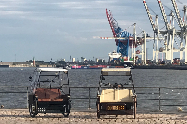 Hamburg: Smart City Tours with Electric Rickshaws between the Elbe and Alster Hamburg: Smart city tours with electric rickshaws between the Elbe and Alster rivers