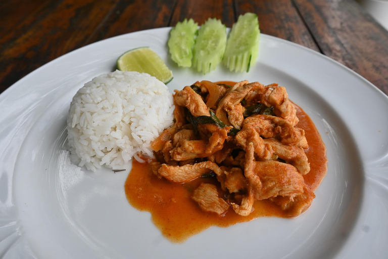 Chiang Mai: Sticky Waterfalls, Cave, and Lunch at Village Join-in With Lunch
