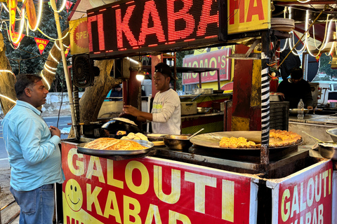 Agra: Wycieczka Tuk-Tuk z ulicznym jedzeniem i targiem przyprawTylko profesjonalny przewodnik i Tuk-Tuk na żywo