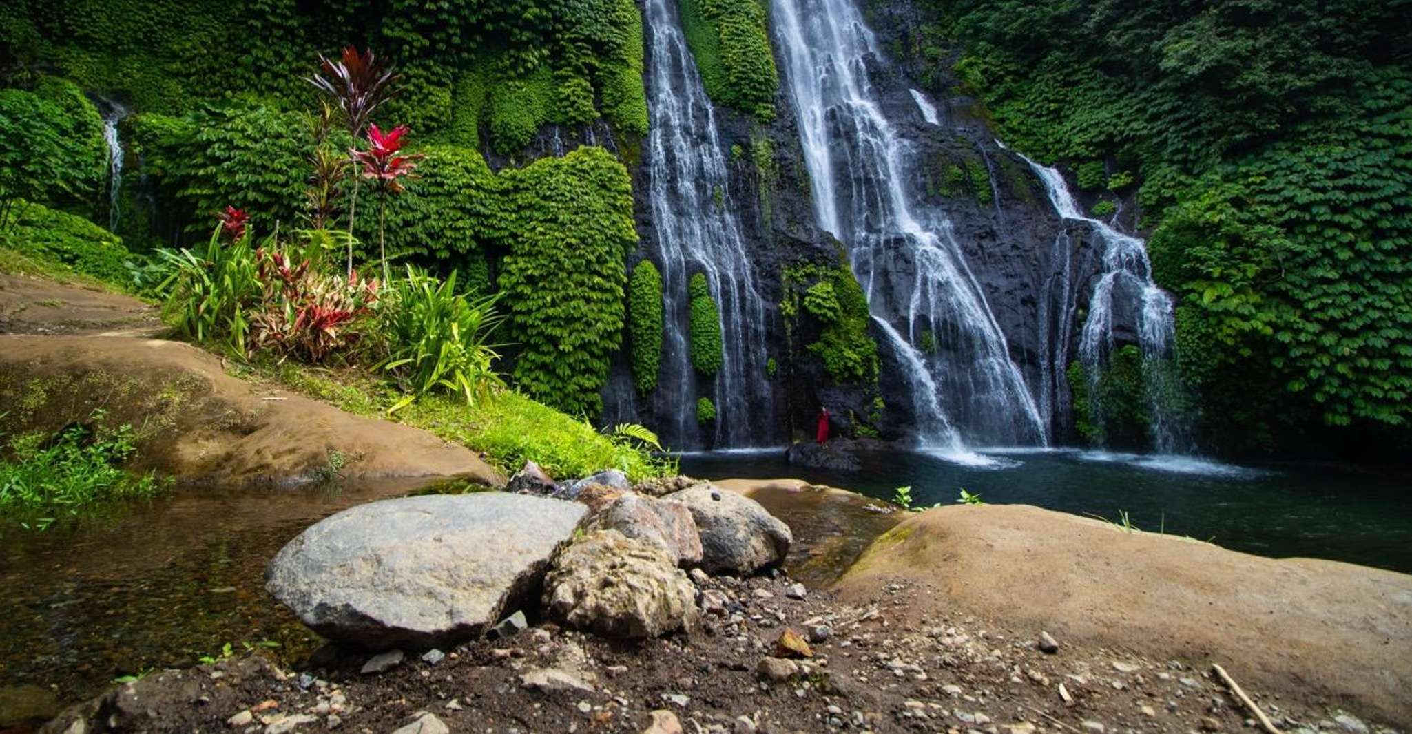 Bali: Munduk Waterfalls Trek, Twin Lakes and Temple Tour photo 10