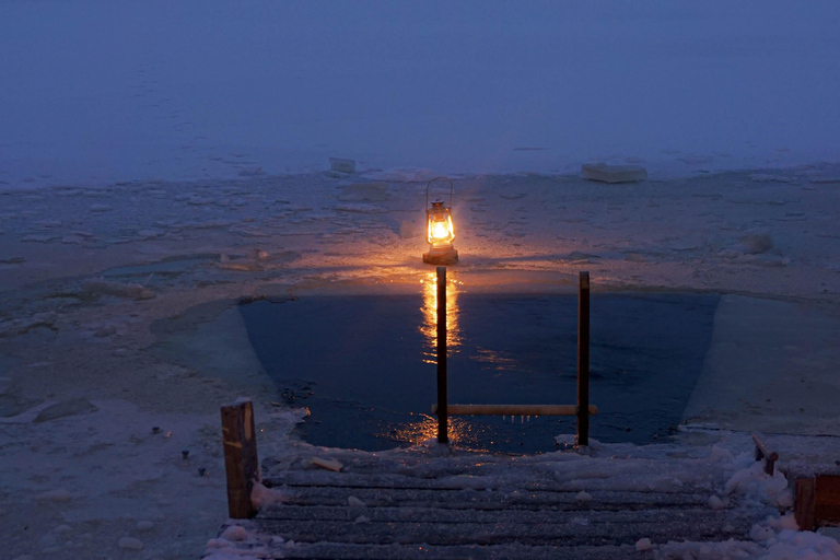 Rovaniemi : Sauna traditionnel et baignade dans la glace