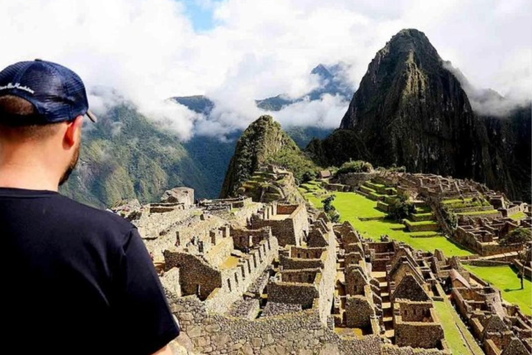 Machu Picchu Tour from Cusco with Scenic Train Ride and Guide From Cusco: Full-Day Group Tour to Machu Picchu