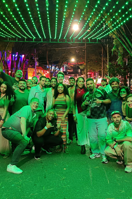 Colagem de mídia