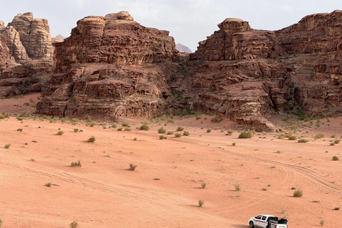 Wadi Rum: One Day One Night Private Jeep Tour with Bedouin Wadi Rum: Private 4x4 Tour with Bedouin Meal and Overnight …