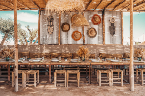 Marrakech: Agafay Desert Inara Camp Pool Day Pass con Cena