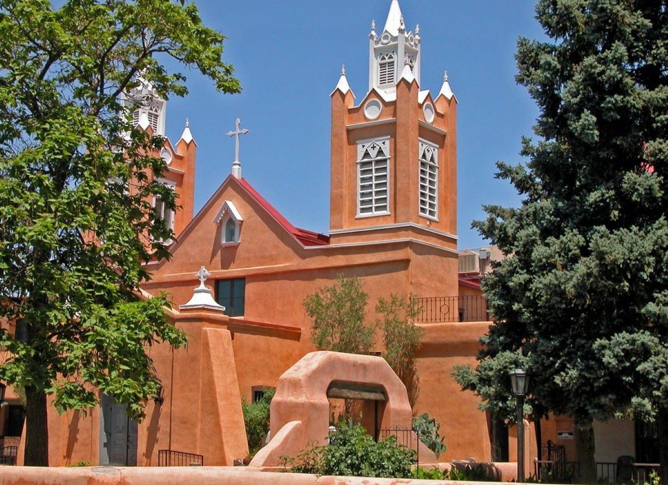 Albuquerque: 12.00 Old Town History, Legends & Lore Tour