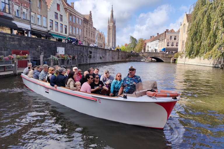 Brugge: boottocht en begeleide wandelingBrugge: boottocht en wandeltocht in het Nederlands