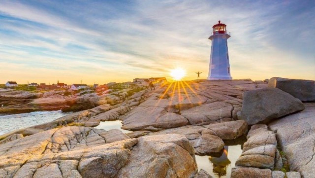 Visit Halifax City Sightseeing Tour with Peggy's Cove Visit in Halifax, Nova Scotia