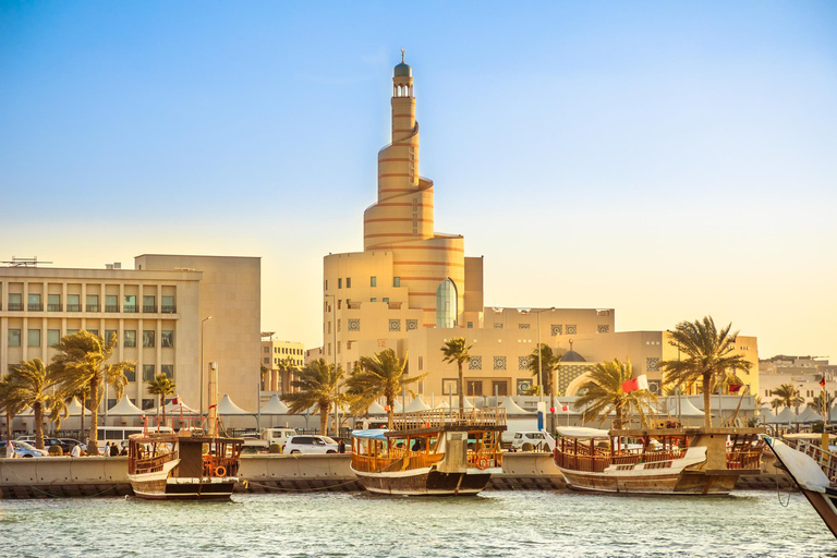 Für Kreuzfahrtpassagiere: Doha Stadt Attraktionen und Dhow Boot