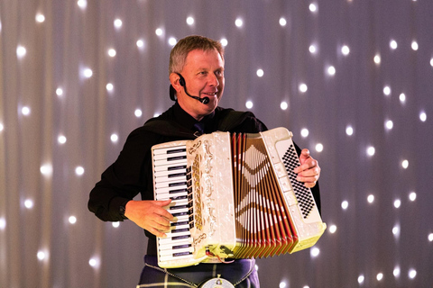 Edimburgo: Espetáculo Spirit of Scotland com jantar de 4 pratos