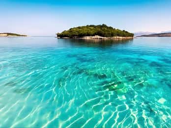 Tirana/Durres/Golem: Saranda, Ksamil Islands, Blue Eye Tour