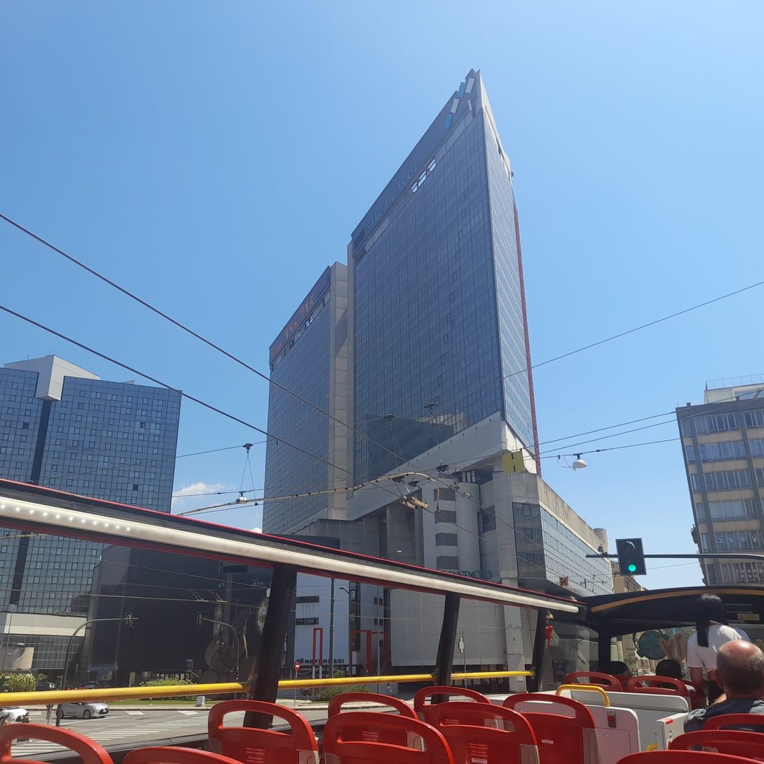 Colagem de mídia