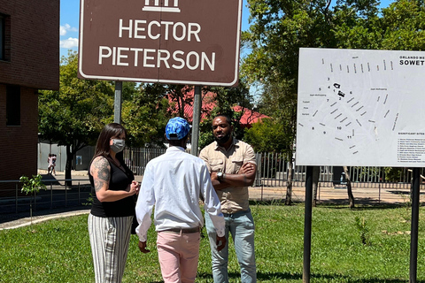 Johannesburg: Soweto Tour with Local Guide
