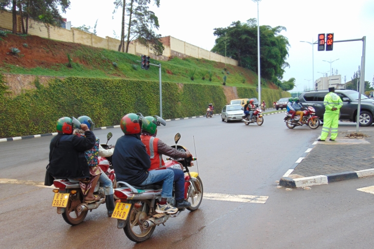 Kostenlose Stadtrundfahrt in Kigali mit dem Motorrad