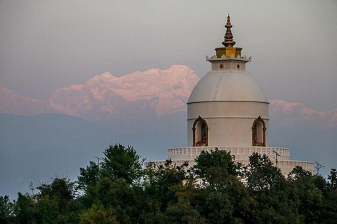 Från Pokhara: Dagsvandring till World Peace Stupa