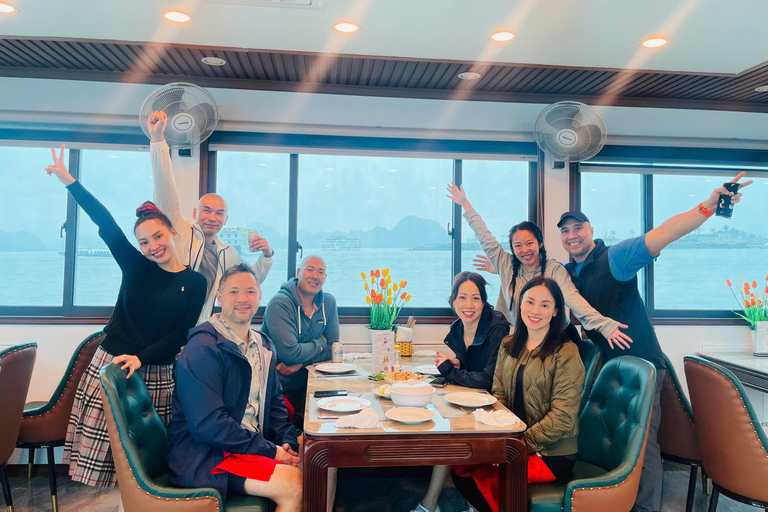 Hanoi: Ha Long bay 5 star cruise 2 day trip Meet at meeting point - Ha Long port