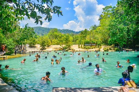 Escapade privée à Krabi : Piscine d'émeraude, sources d'eau chaude et grotte du tigreFourgon privé