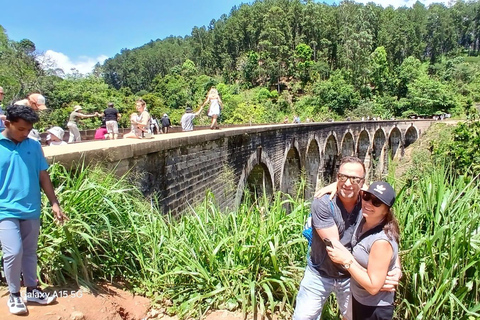 ELLA Lipton Seat Tea Test & Pluck 9Arch, Waterfalls, & Food Lipton's Seat, Little Adam Peak, 9 Arch, Ravana Waterfalls
