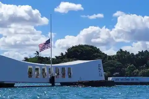 Pearl Harbor and Scenic Oahu Private Tour