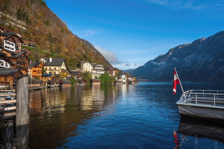 Hallstatt: Fairytale Lakes Tour – St. Gilgen, Mondsee & Wolfgangsee