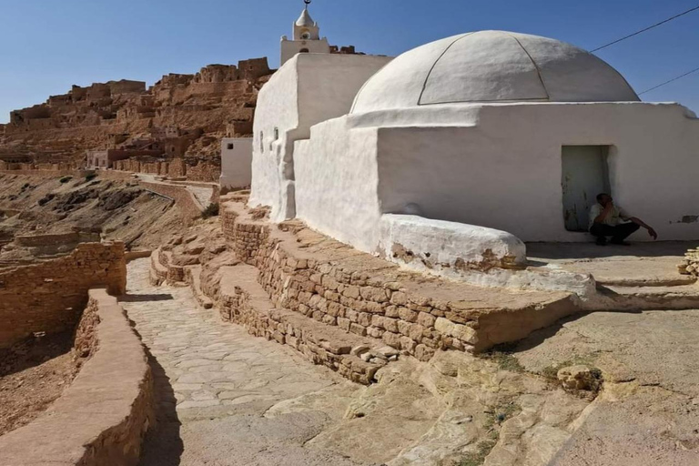 Excursie bij zonsondergang naar Ksar Ghilane: Magie van de woestijn vanuit Djerba