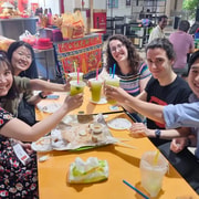 Singapore: Beyond Michelin Hawker Tour with 8 Tastings