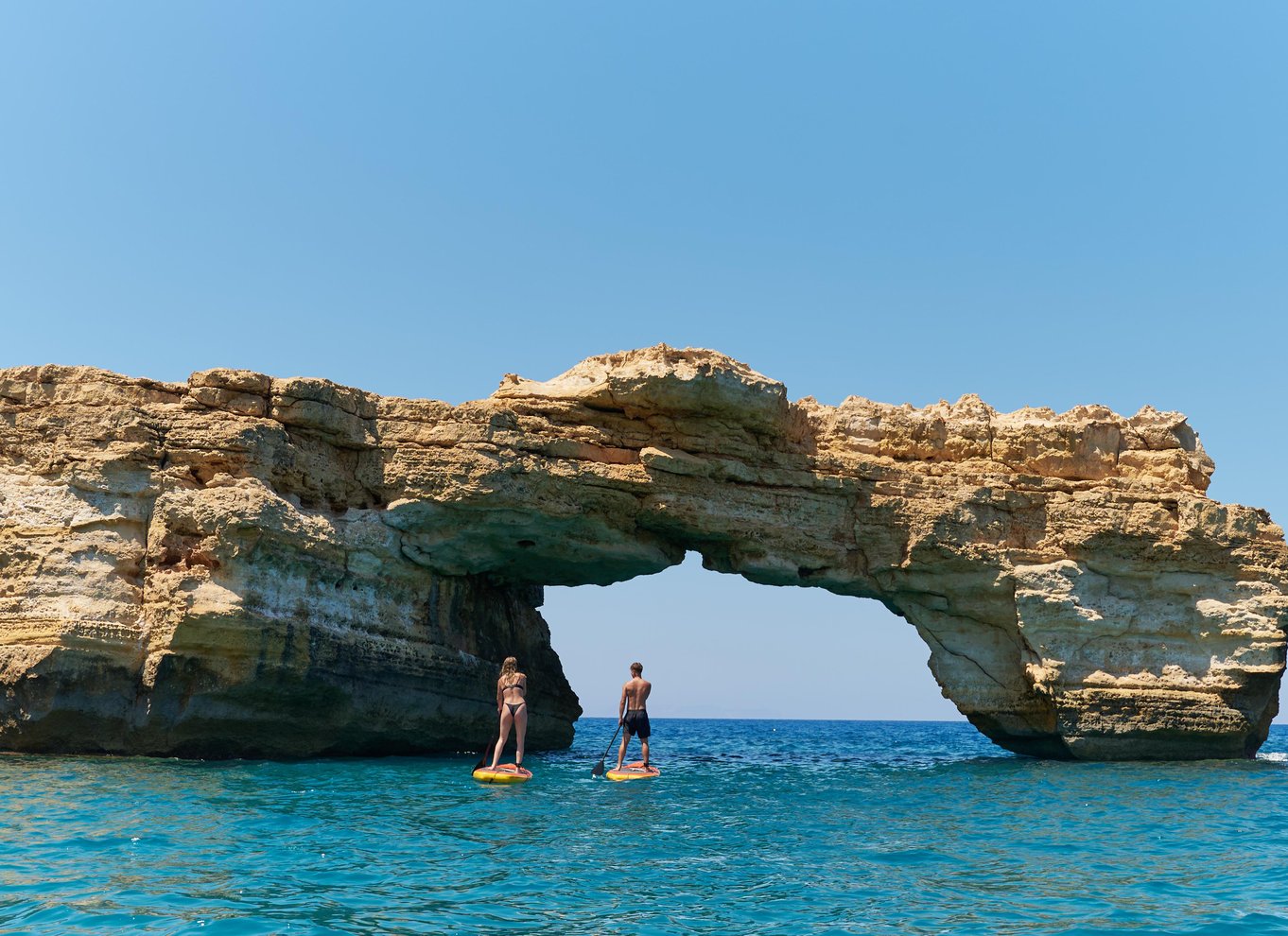 Rethymno: Katamaransejltur ved solnedgang – sushi og fri bar