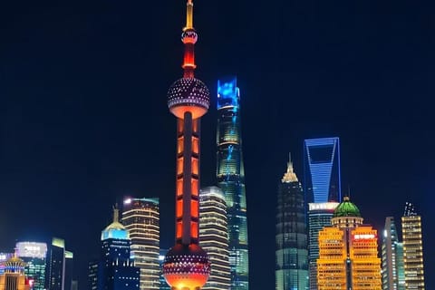 Shanghai: First-Day Helper with Food and City Route