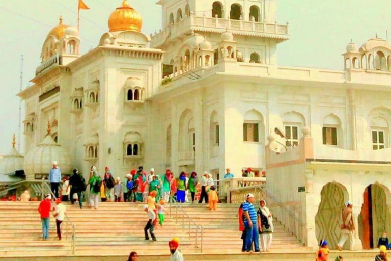 Delhi Famous Temples 5-Hour Guided Tour with Skip-the-Line Car+Driver+Tour Guide+Entry Fees