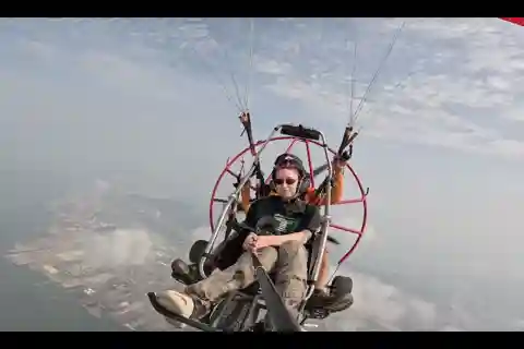 Excursión Halong Sky: Parapente motorizado