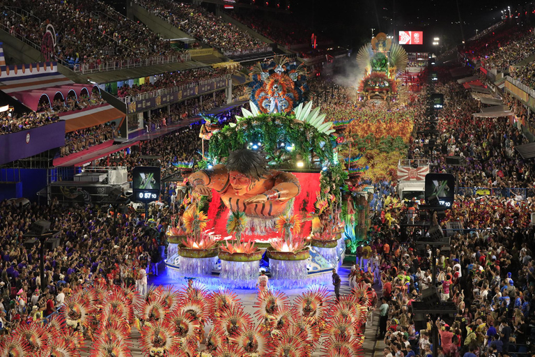 Carnevale di Rio 2026: biglietto con posto assegnato nel settore 9 e trasportoTrasferimento al Sambodromo – Si parte tra le 22:00 e le 22:30