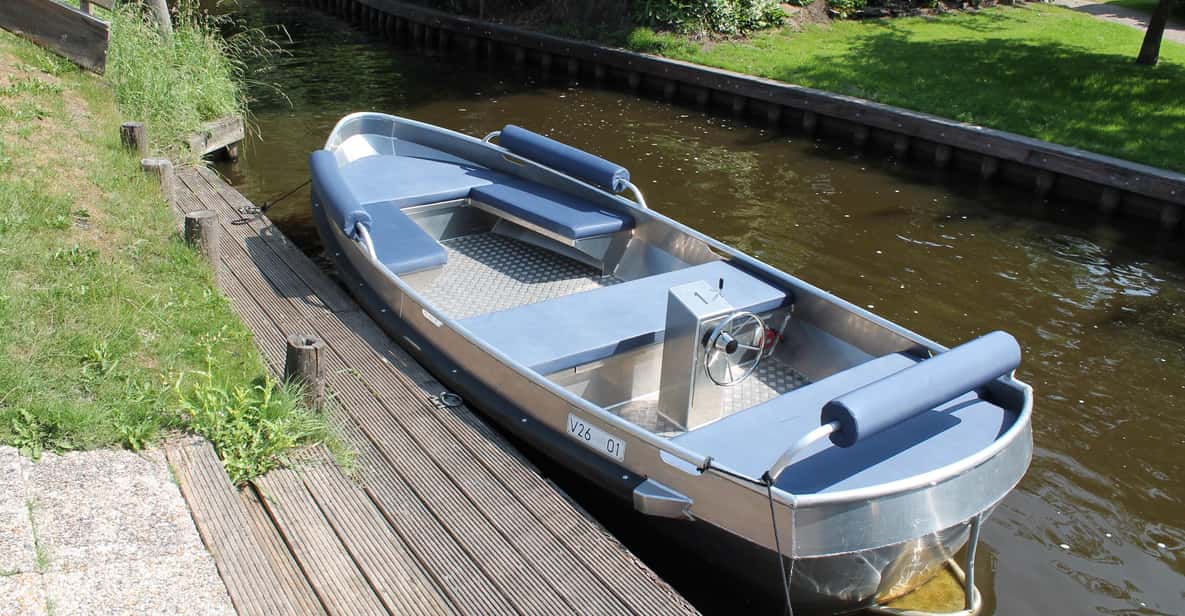 Afbeelding 2 van Giethoorn: 2 uur boothuur voor maximaal 8 personen